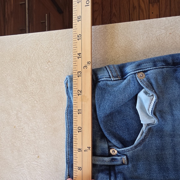Good American ankle jeans. Size 8. - Picture 3 of 4